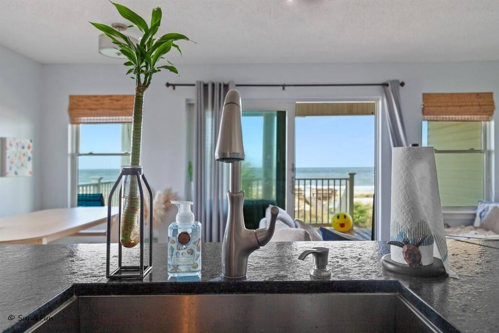 Apartamento Sun&Fun - Oceanfront, Quiet Beach, Arcade Games Indian Pass Exterior foto